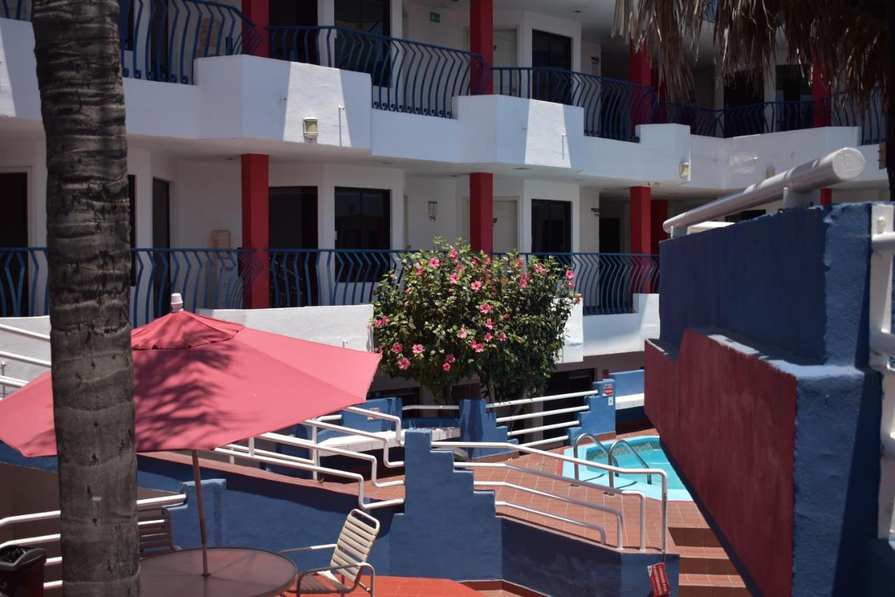 Hotel Mediterraneo Rosarito Extérieur photo