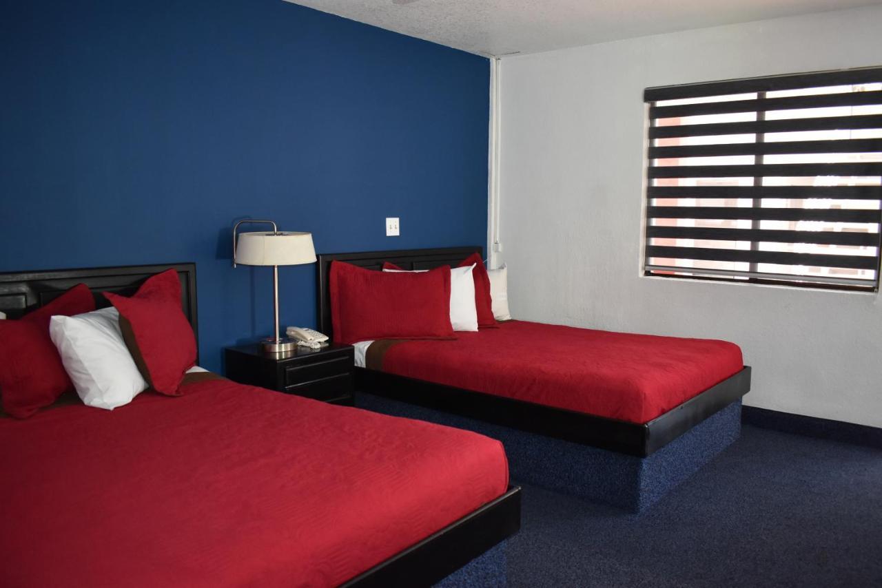 Hotel Mediterraneo Rosarito Extérieur photo