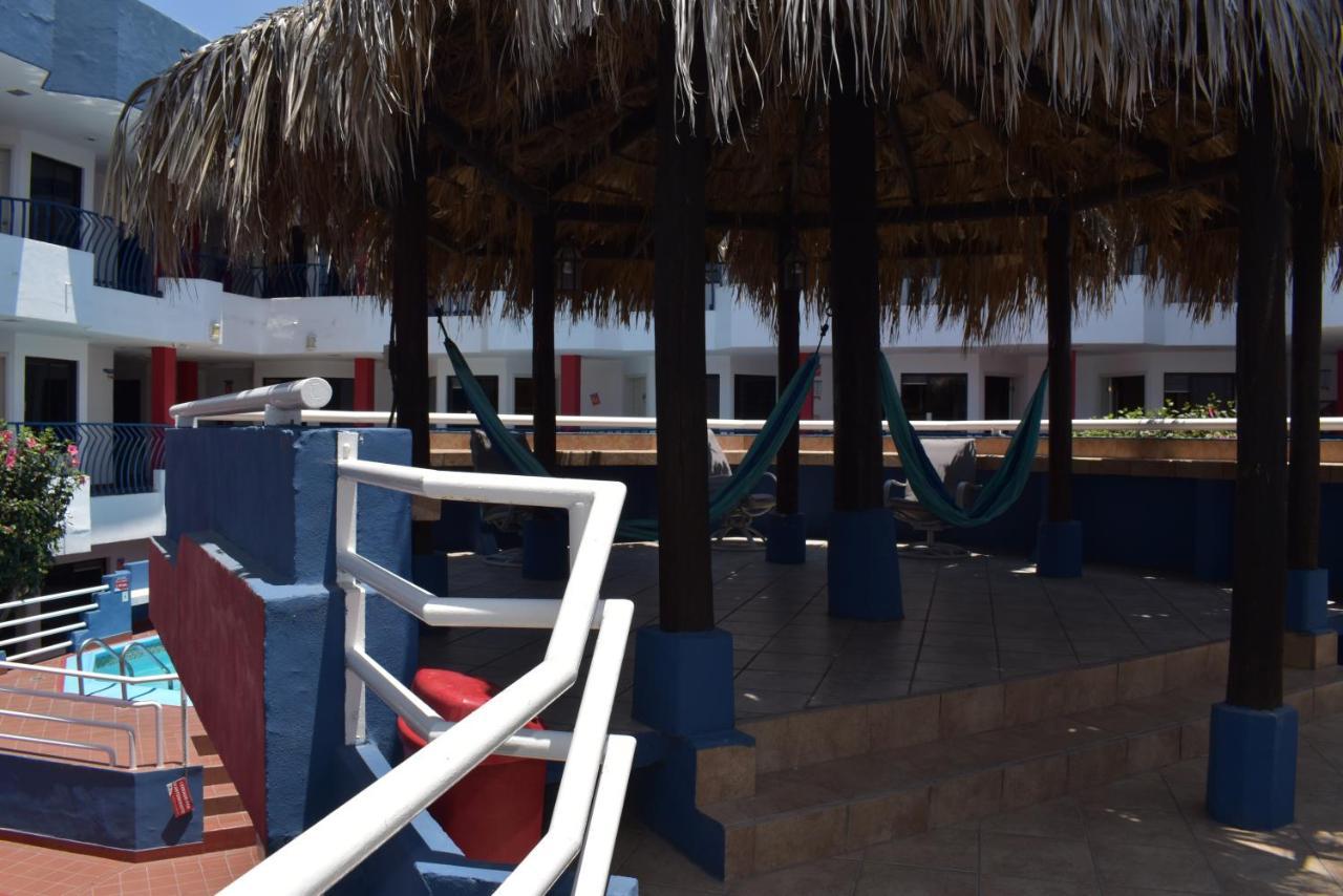 Hotel Mediterraneo Rosarito Extérieur photo