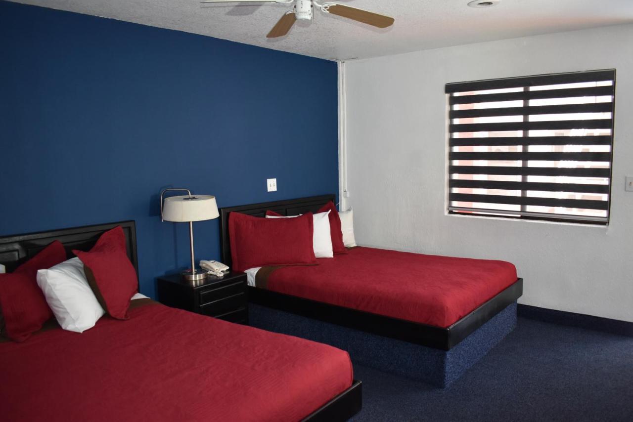 Hotel Mediterraneo Rosarito Extérieur photo