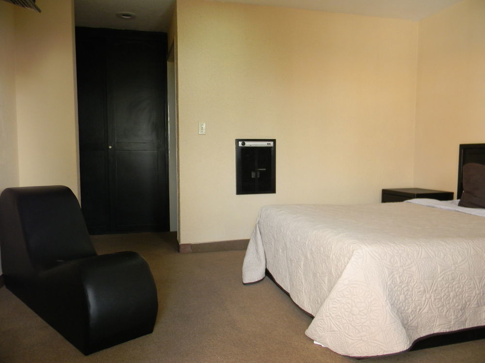 Hotel Mediterraneo Rosarito Extérieur photo