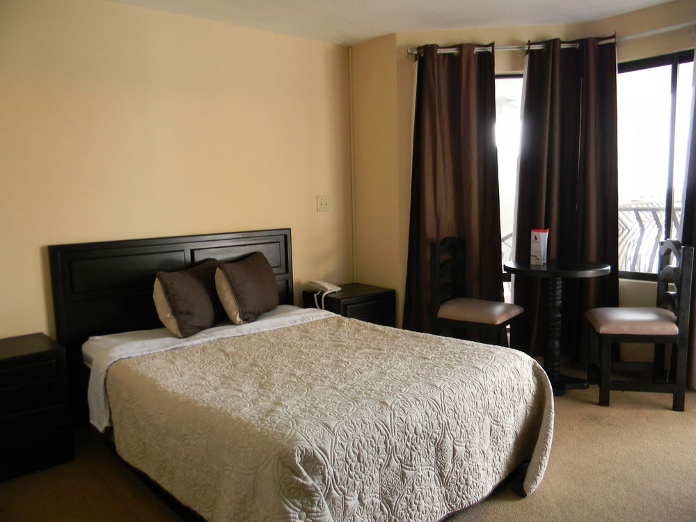 Hotel Mediterraneo Rosarito Extérieur photo