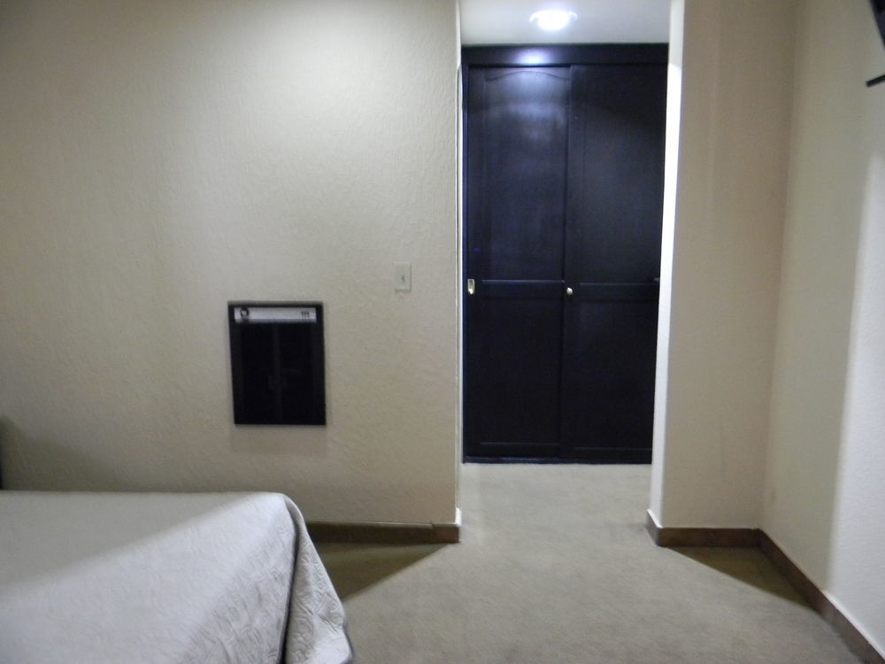 Hotel Mediterraneo Rosarito Extérieur photo