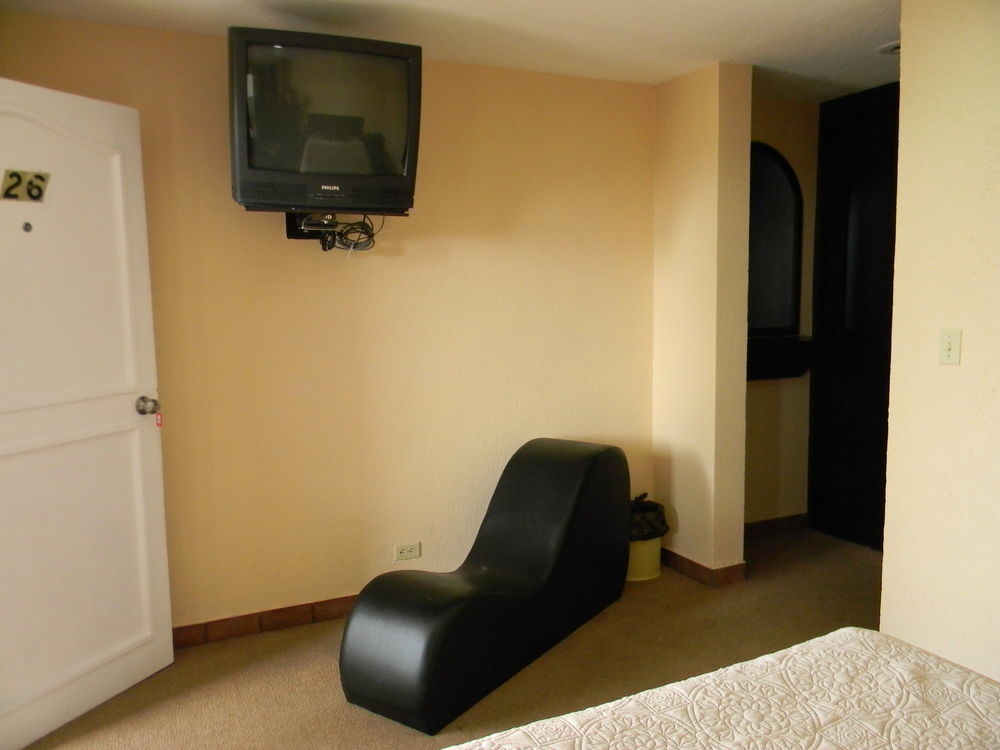 Hotel Mediterraneo Rosarito Extérieur photo