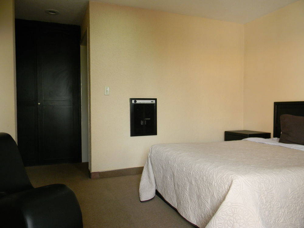 Hotel Mediterraneo Rosarito Extérieur photo